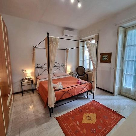 Relaxing Apartment In The Heart Of Milánó Kültér fotó