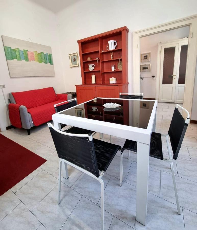 Relaxing Apartment In The Heart Of Milánó Kültér fotó