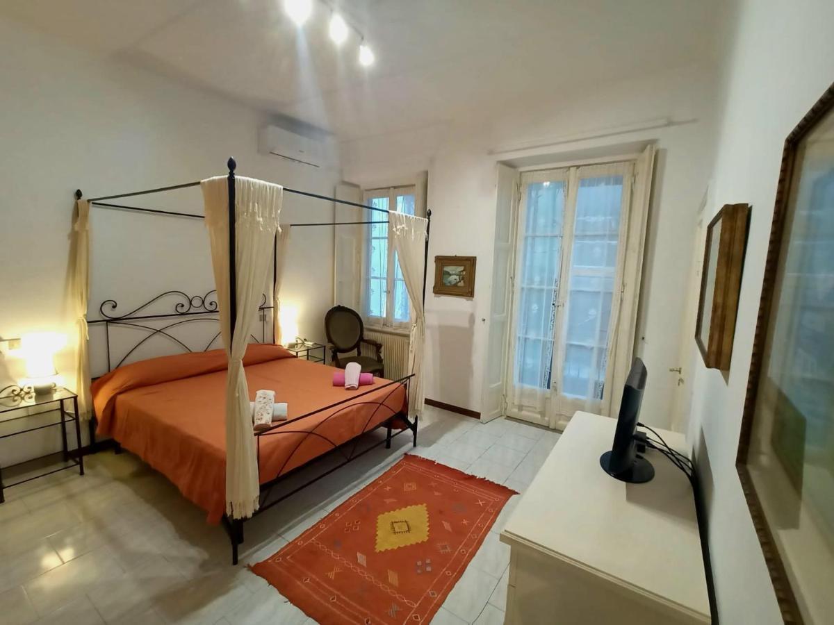 Relaxing Apartment In The Heart Of Milánó Kültér fotó